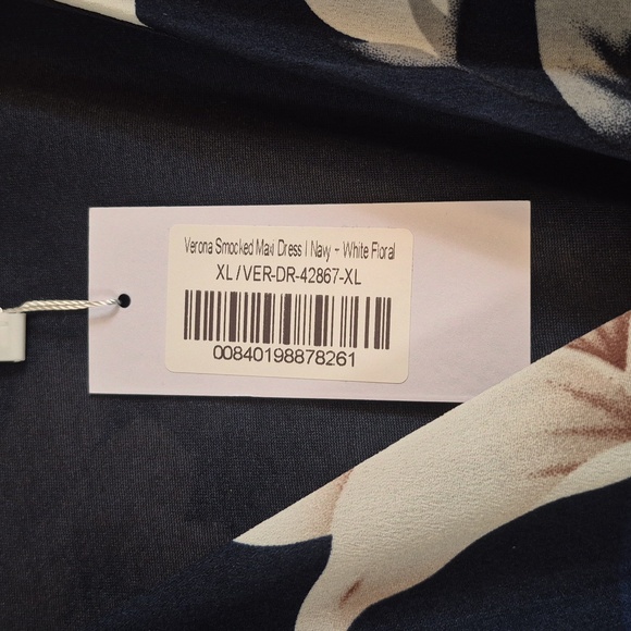 Baltic Born Short Sleeve Verona Smocked Maxi Navy White Floral Size XL  Flowing - Picture 4 of 8